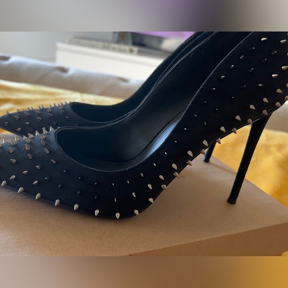 Shoe and handbag - Picture 4 of 11